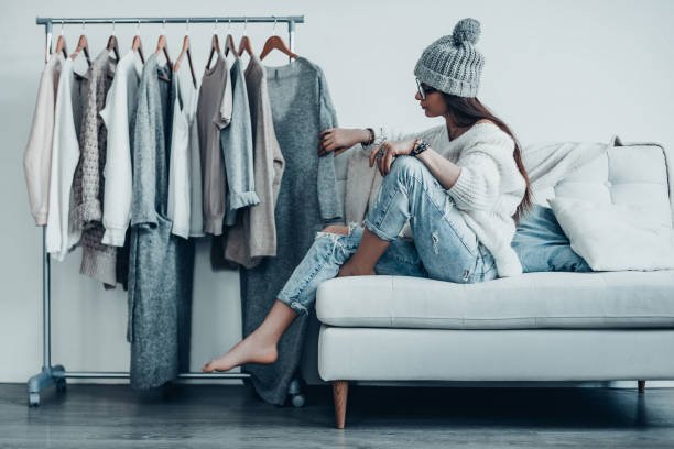 Build a Minimalist Wardrobe for Women